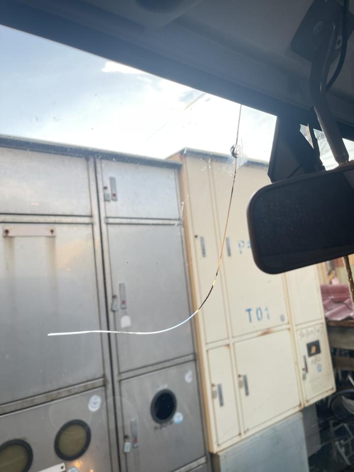 汽車玻璃修補案件圖片