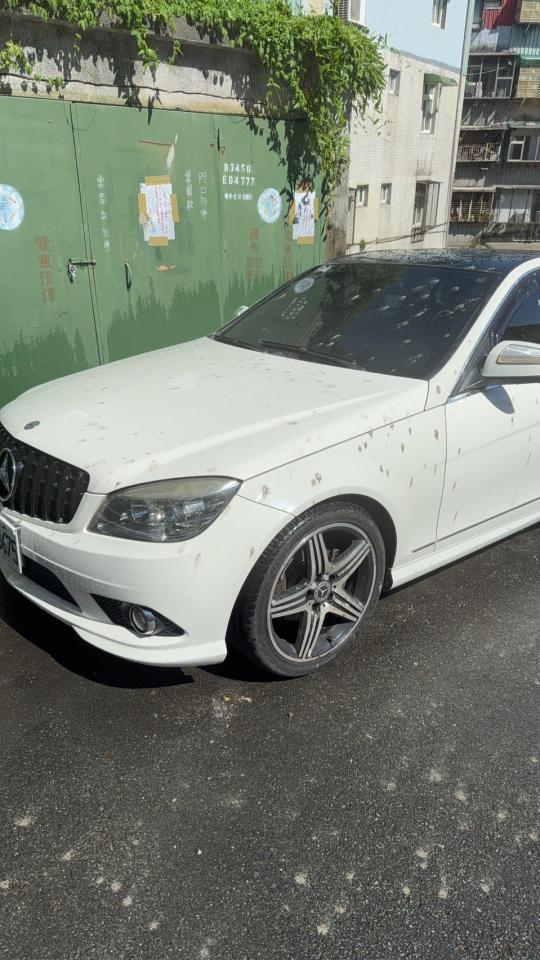 汽車玻璃修補案件圖片