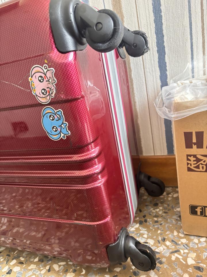 行李箱維修案件圖片