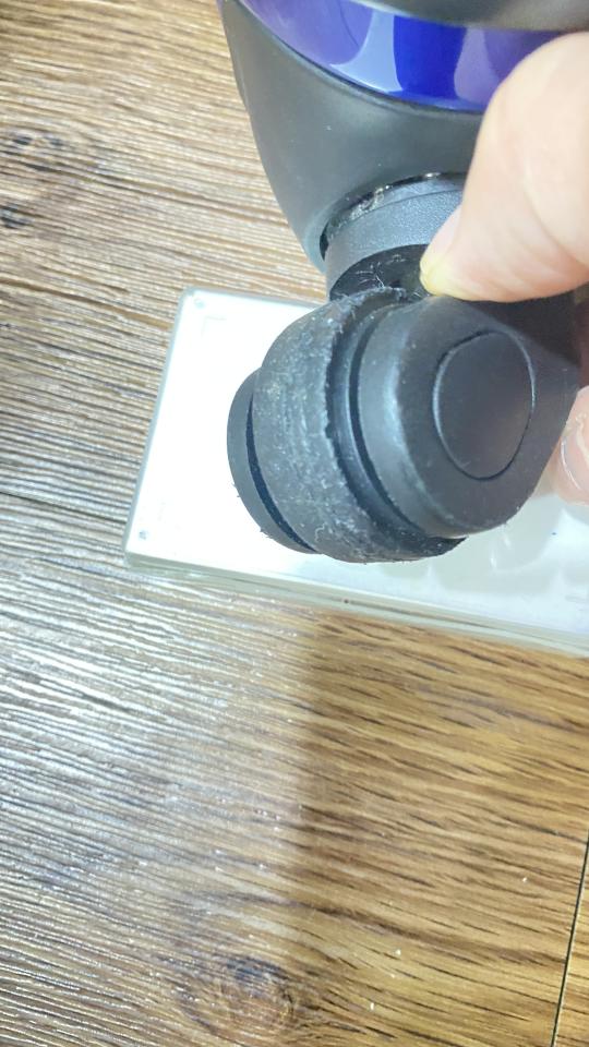 行李箱維修案件圖片 行李箱維修案件圖片