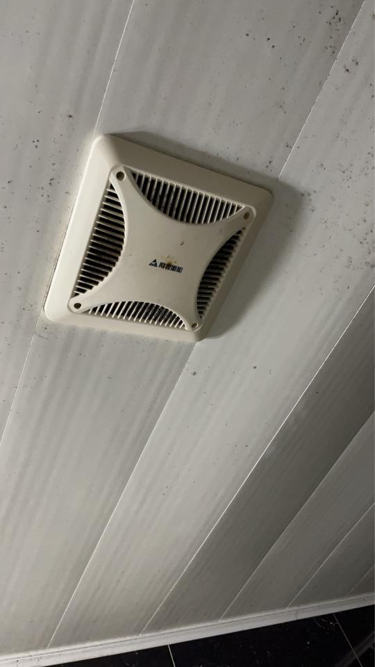 浴室抽風機清潔案件圖片 浴室抽風機清潔案件圖片