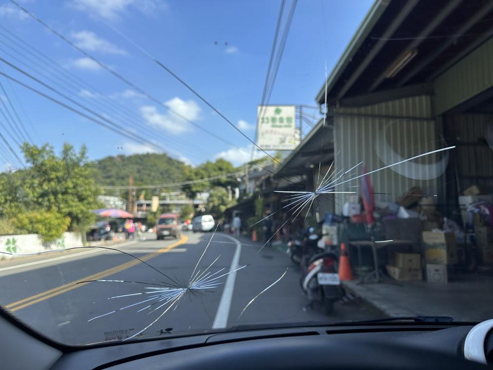 汽車玻璃修補案件圖片