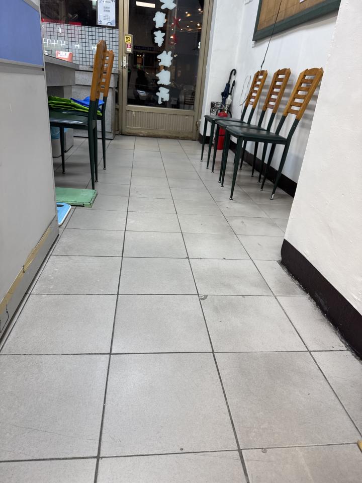 地板拋光打蠟案件圖片