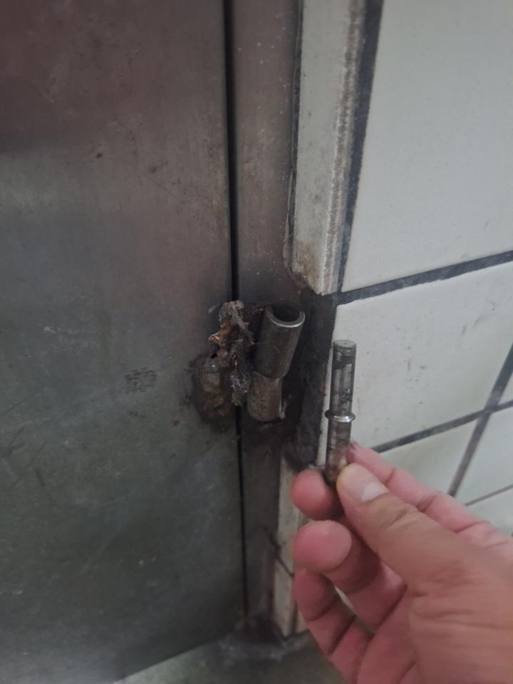 門片維修案件圖片