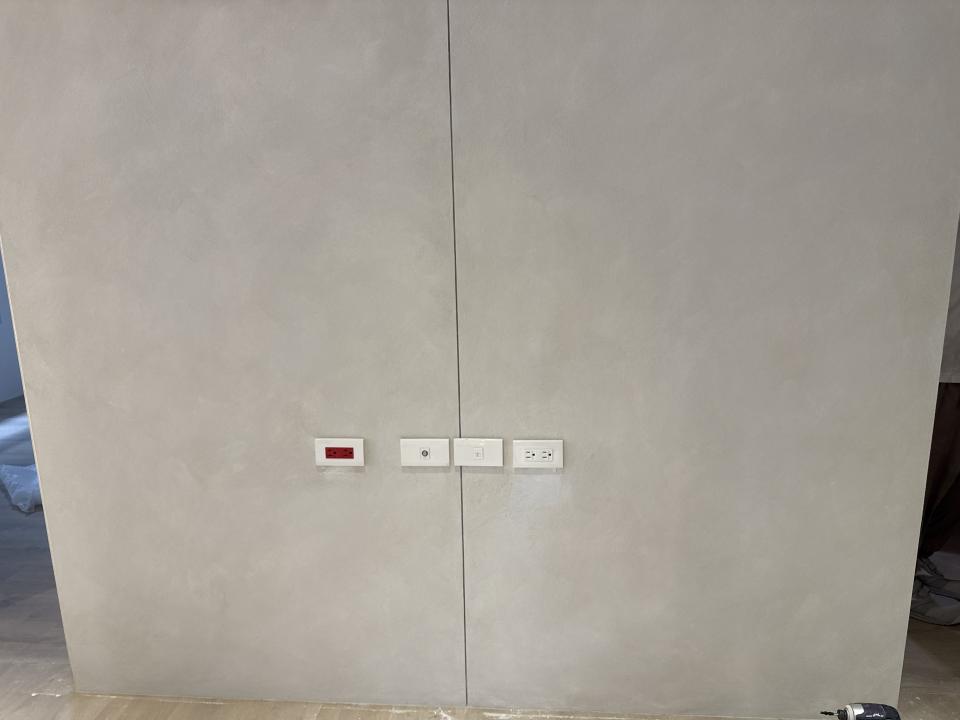 電視壁掛架安裝案件圖片 電視壁掛架安裝案件圖片