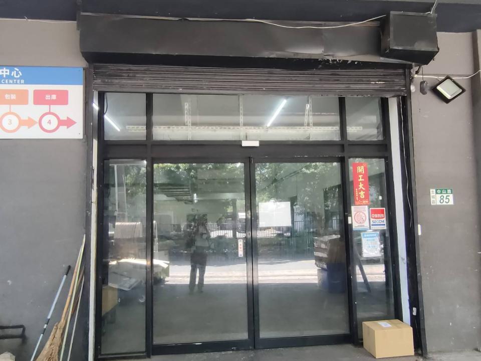 鐵捲門維修案件圖片
