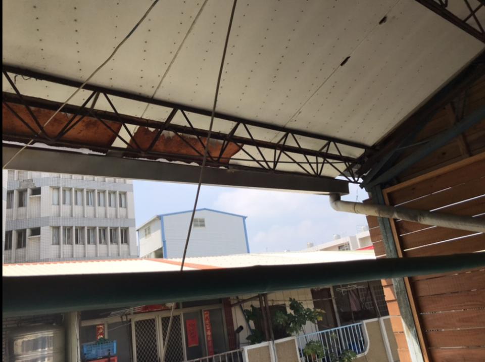 屋簷排水槽施工案件圖片