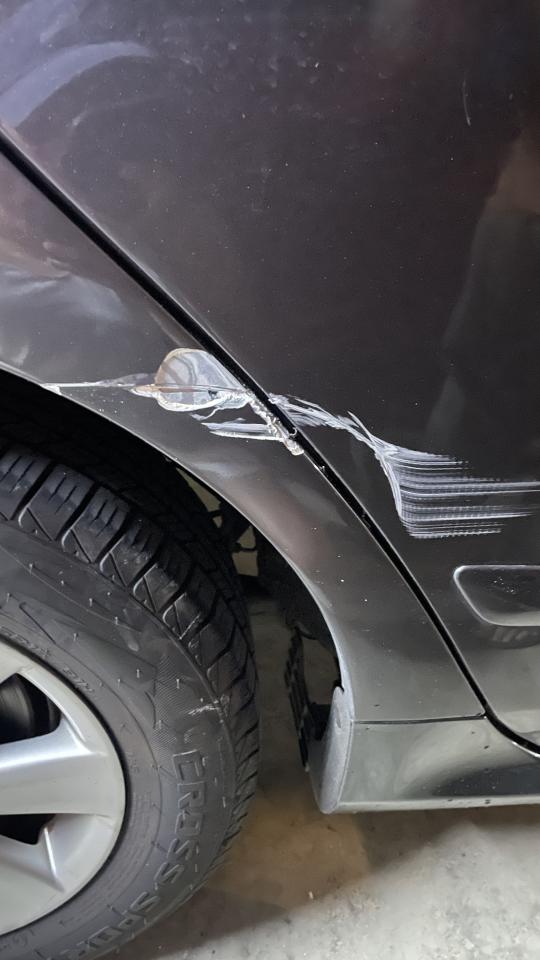 汽車板金烤漆案件圖片