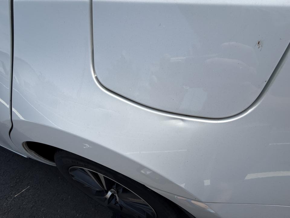 汽車板金烤漆案件圖片