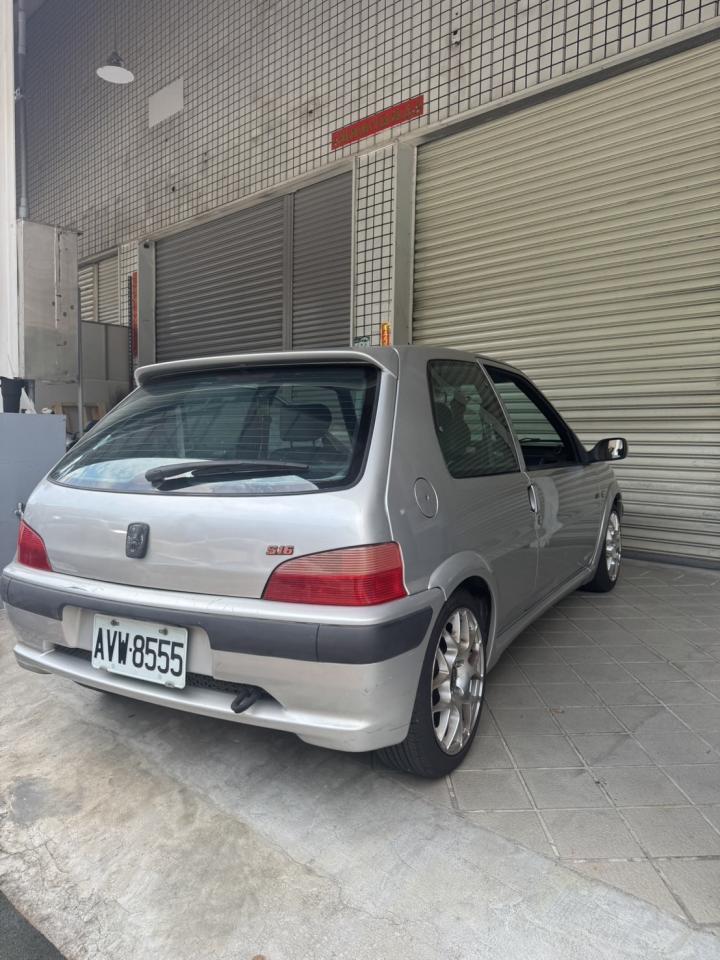 汽車板金烤漆案件圖片