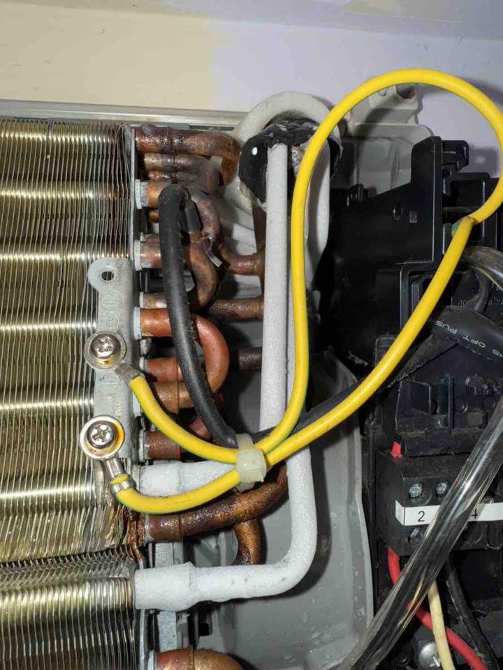 冷氣灌冷媒案件圖片 冷氣灌冷媒案件圖片