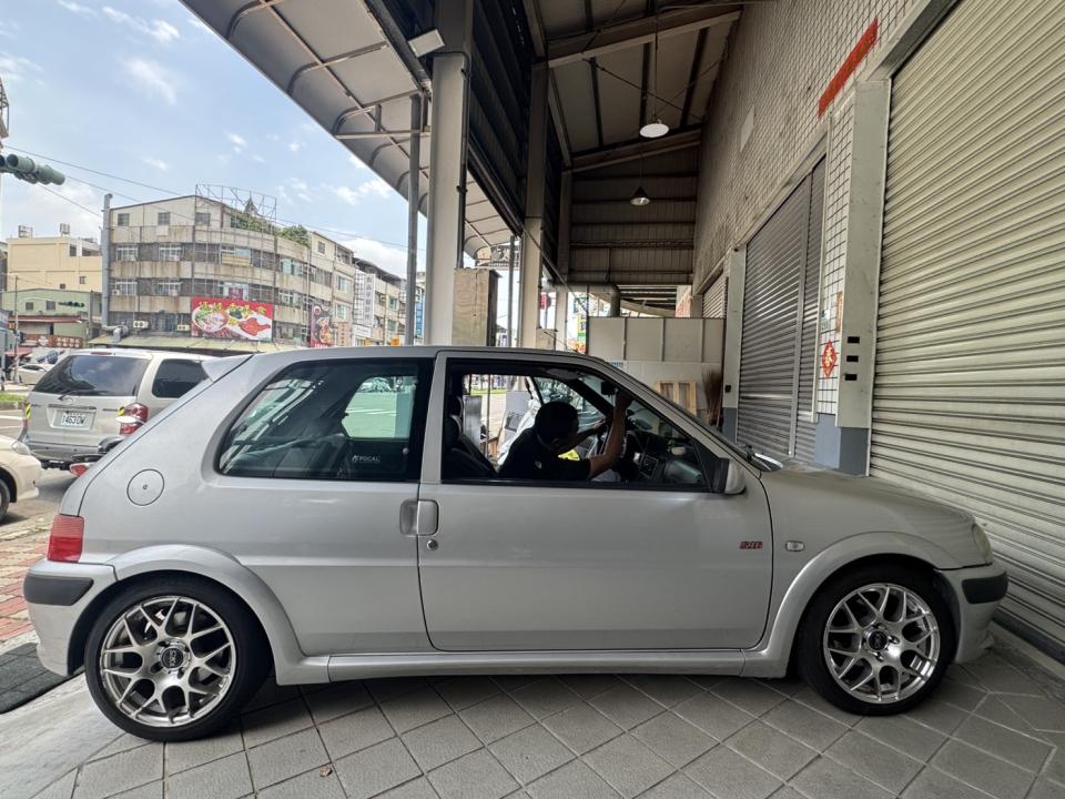 汽車板金烤漆案件圖片