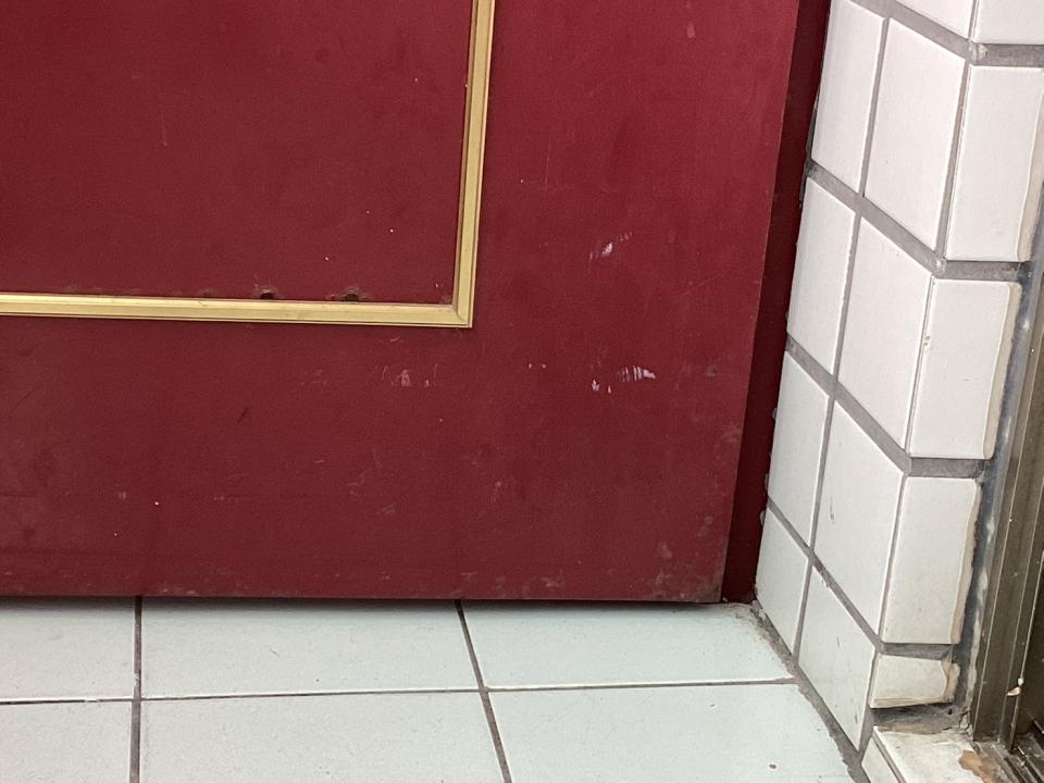 鐵門案件圖片