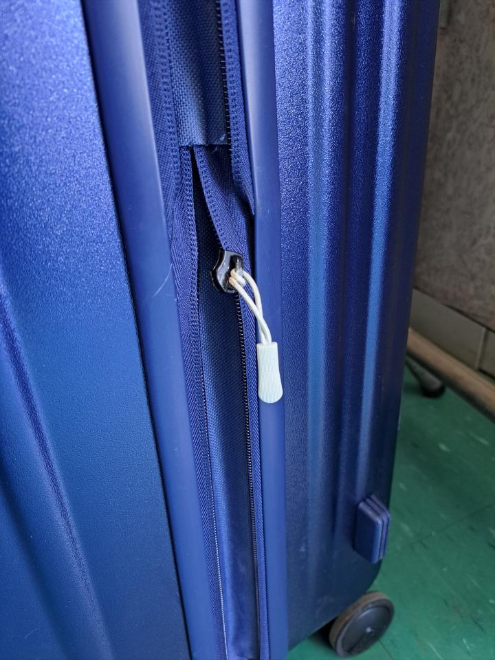 行李箱維修案件圖片