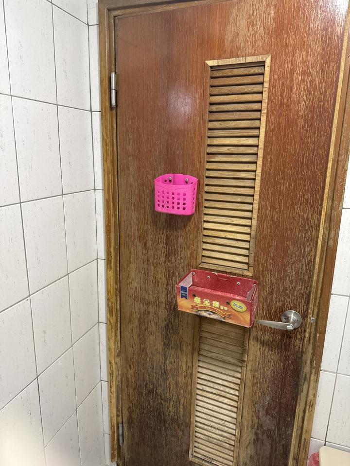 浴室門案件圖片