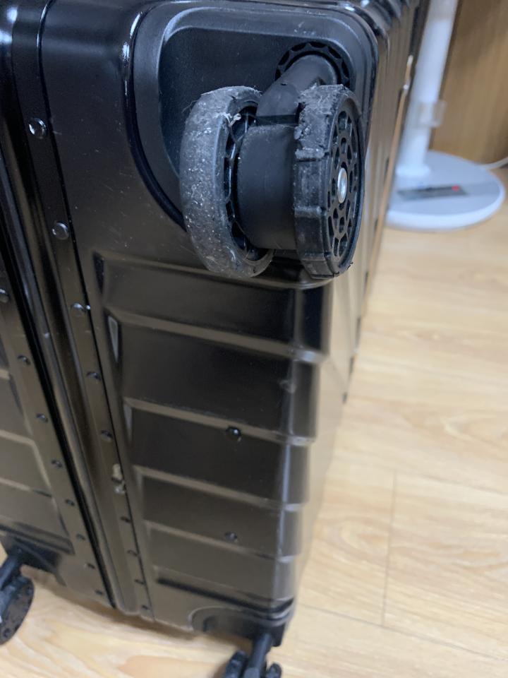 行李箱維修案件圖片