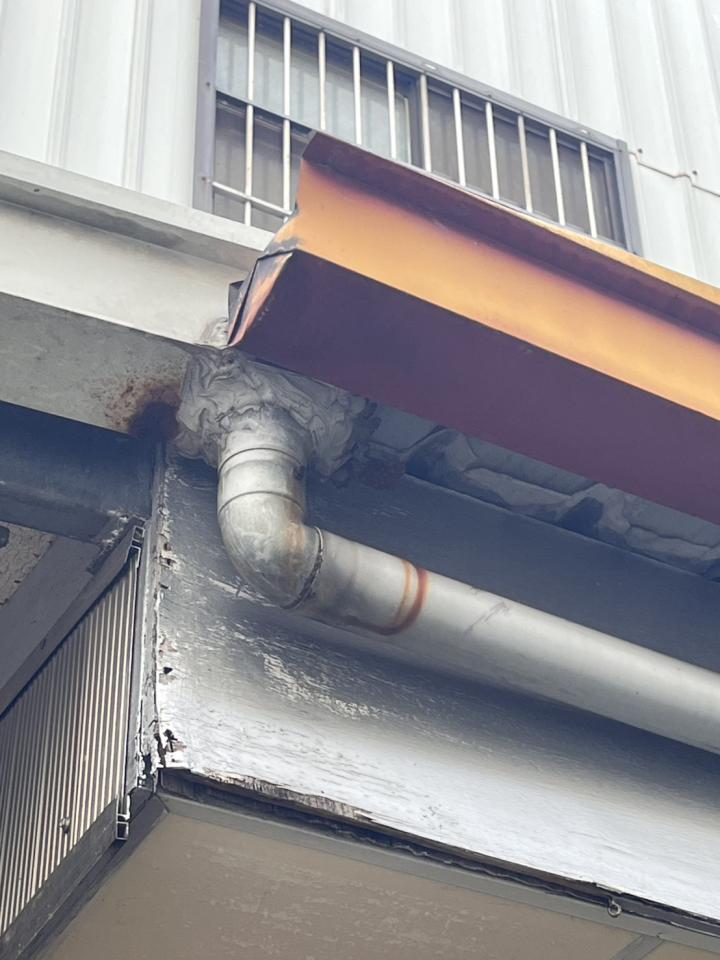 屋簷排水槽施工案件圖片