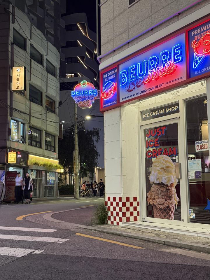 插畫案件圖片