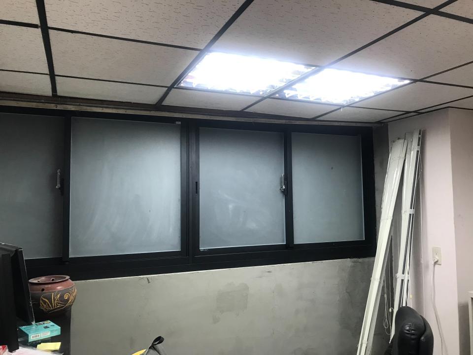 窗簾安裝維修案件圖片