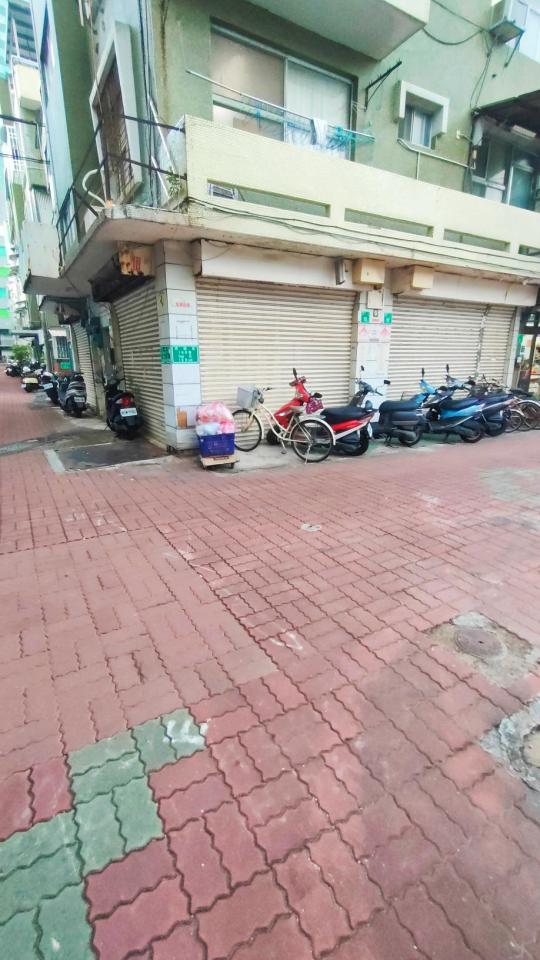 鐵捲門維修案件圖片