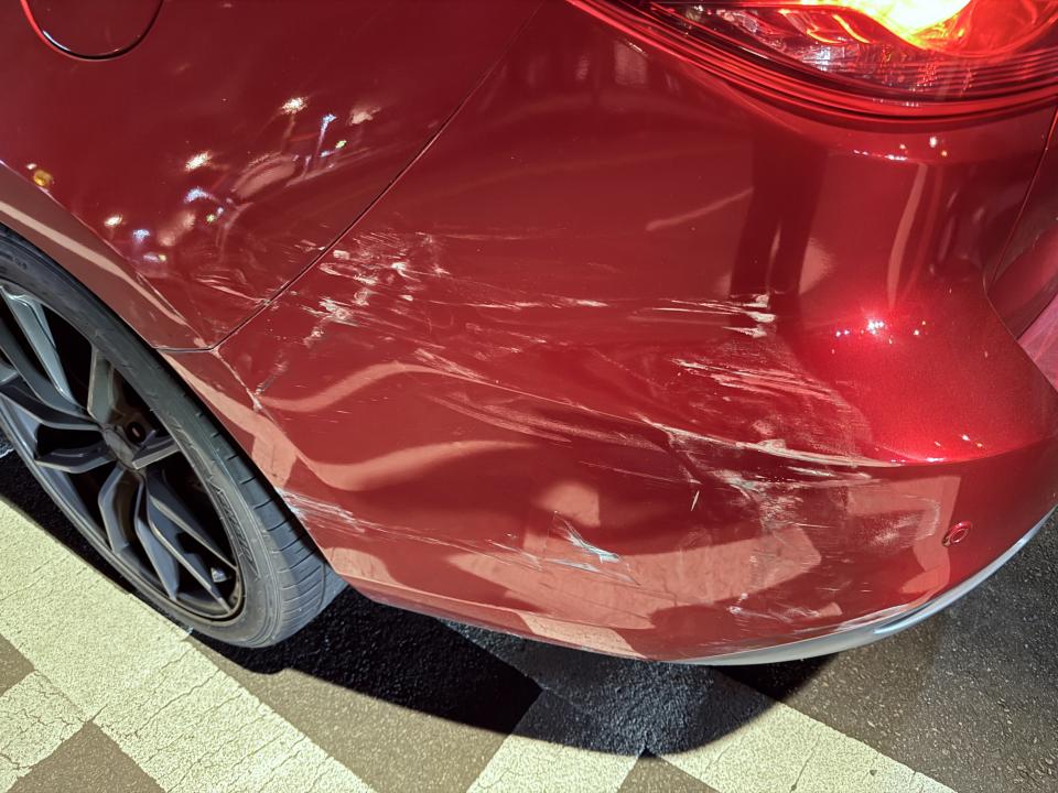 汽車板金烤漆案件圖片