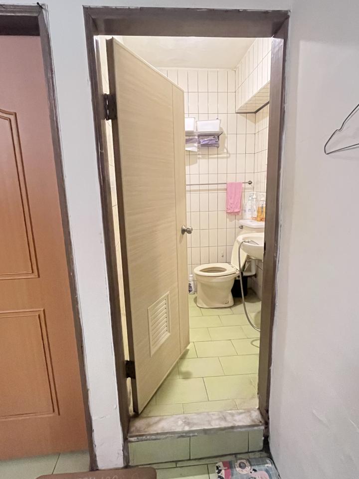 浴室門案件圖片 浴室門案件圖片
