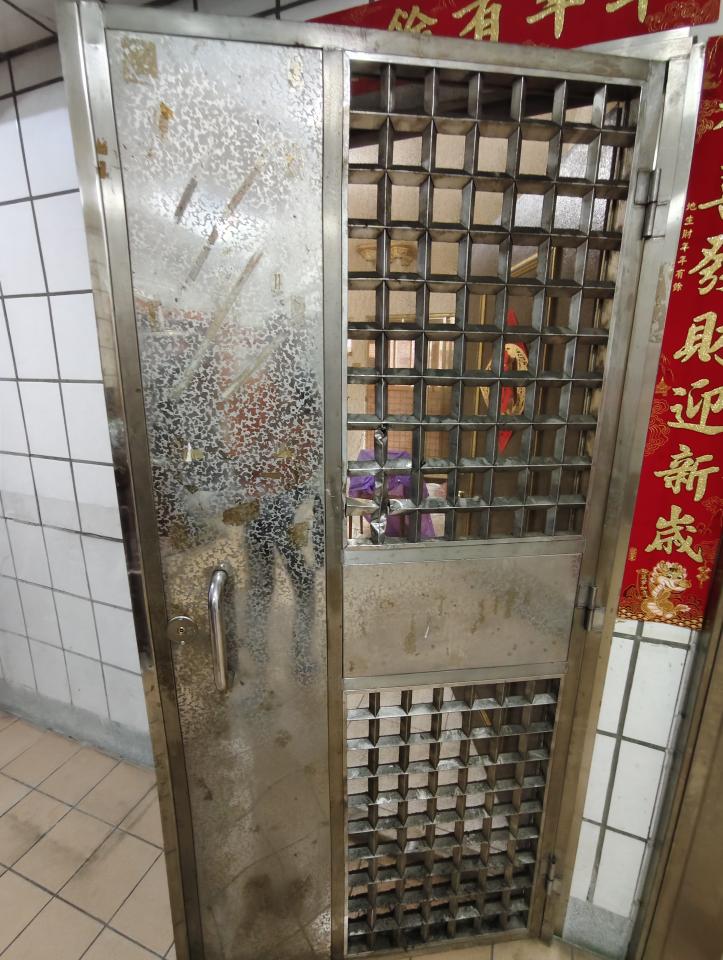鐵門案件圖片