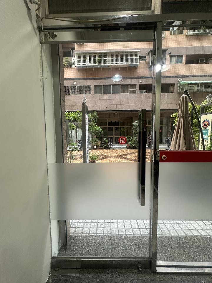 門片維修案件圖片