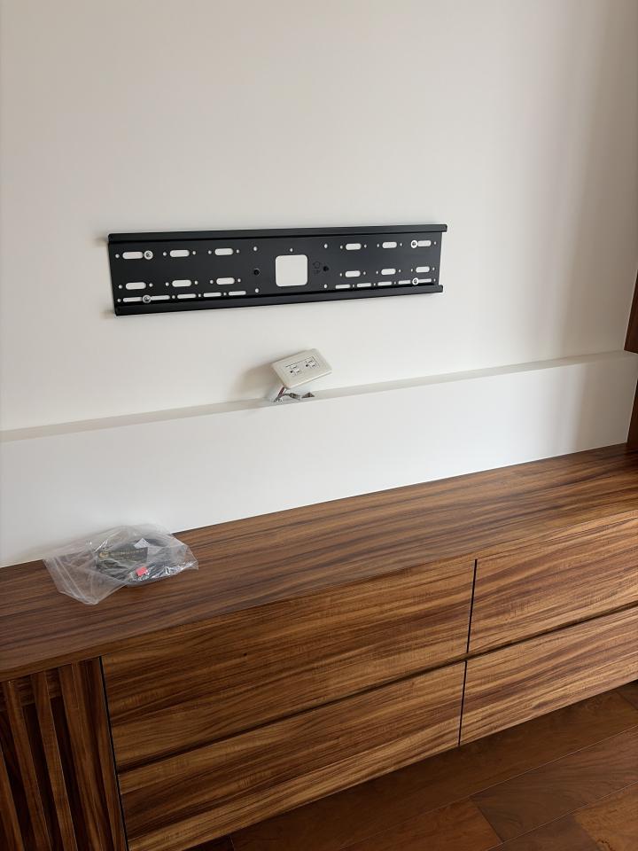 電視壁掛架安裝案件圖片