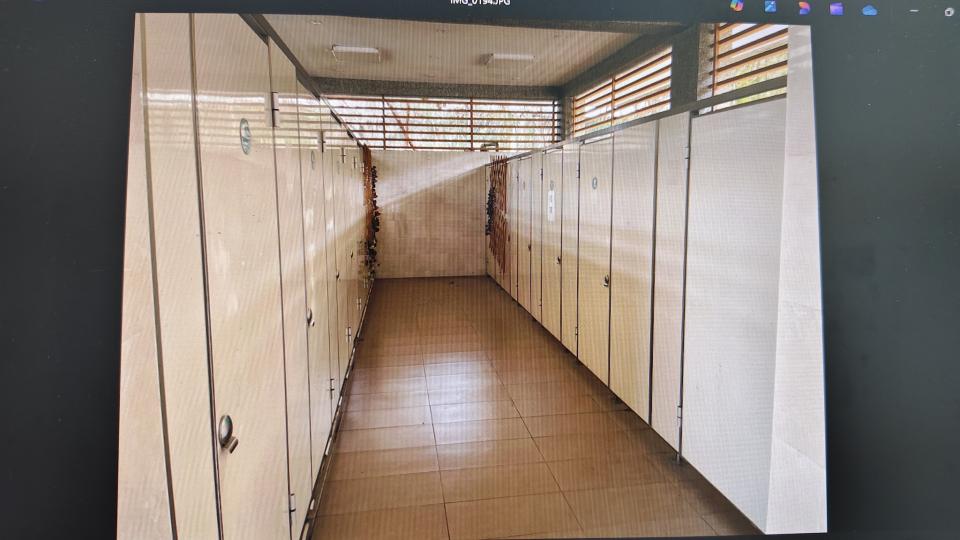 廁所隔間案件圖片