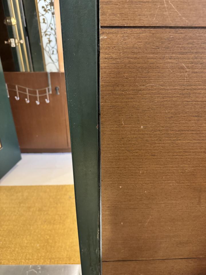 鐵門案件圖片