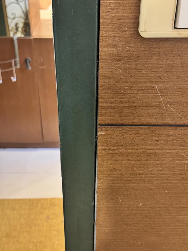 鐵門案件圖片