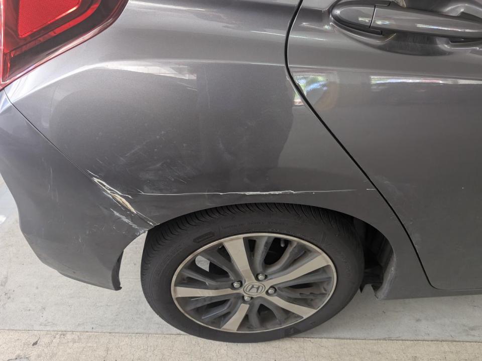 汽車板金烤漆案件圖片