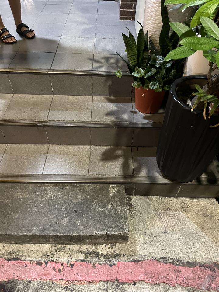樓梯扶手案件圖片