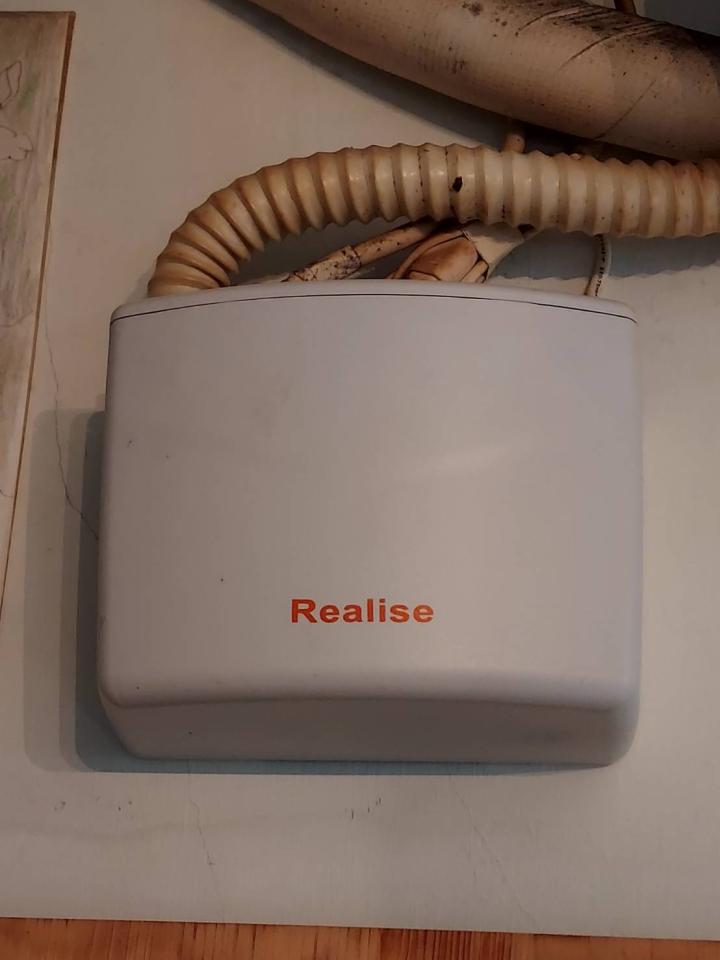 冷氣排水器安裝案件圖片