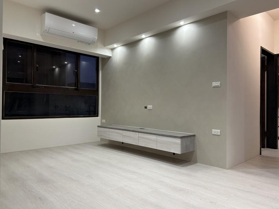 電視壁掛架安裝案件圖片