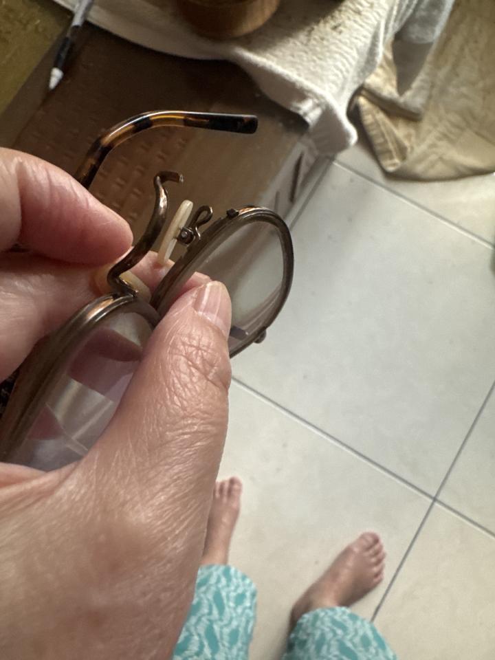 眼鏡維修案件圖片