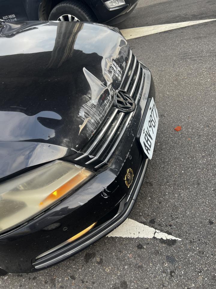 汽車板金烤漆案件圖片