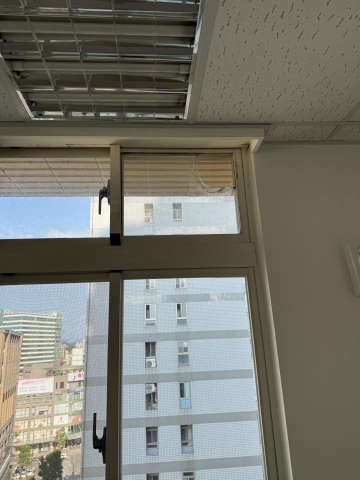 窗戶維修案件圖片