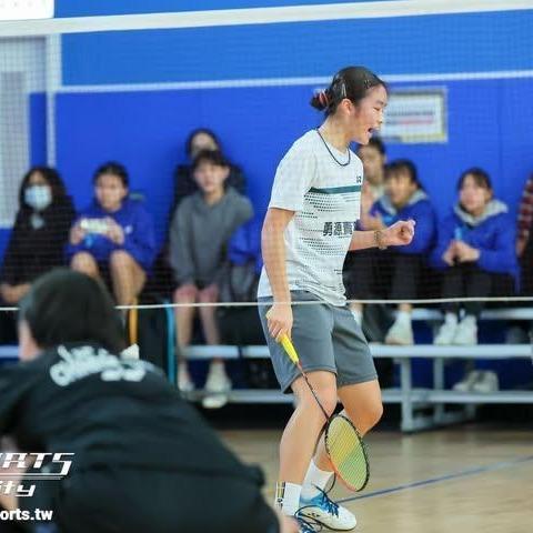 提供羽球初學者服務的專家王予函