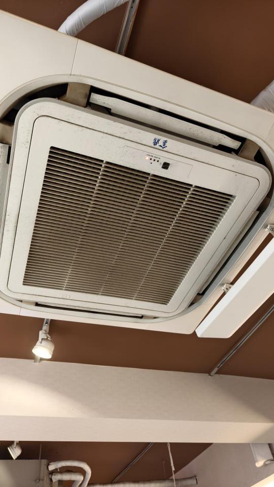 冷氣清洗案件圖片 冷氣清洗案件圖片