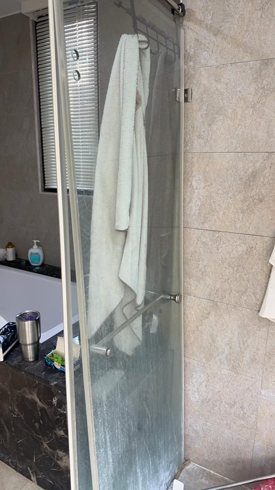 浴室門案件圖片