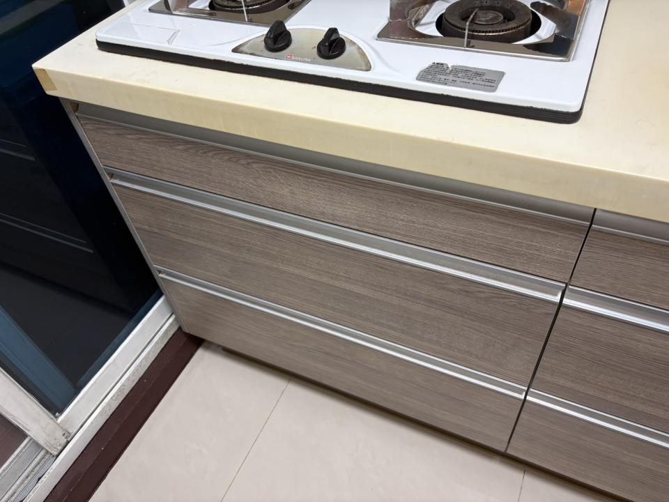 櫥櫃門片更換案件圖片 櫥櫃門片更換案件圖片