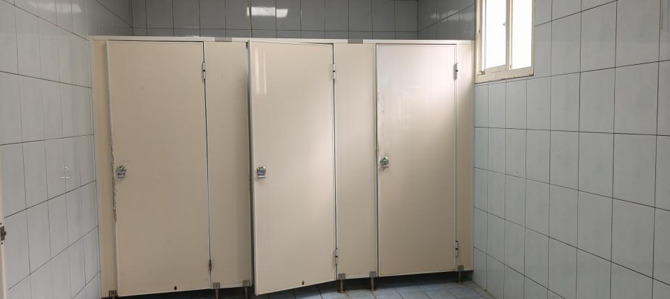 廁所隔間案件圖片 廁所隔間案件圖片