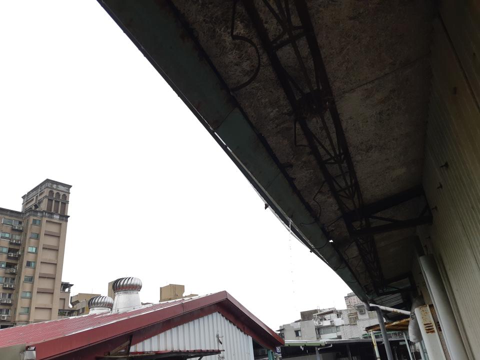 屋簷排水槽施工案件圖片