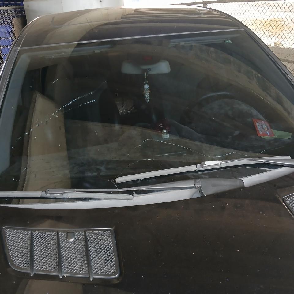 汽車玻璃修補案件圖片