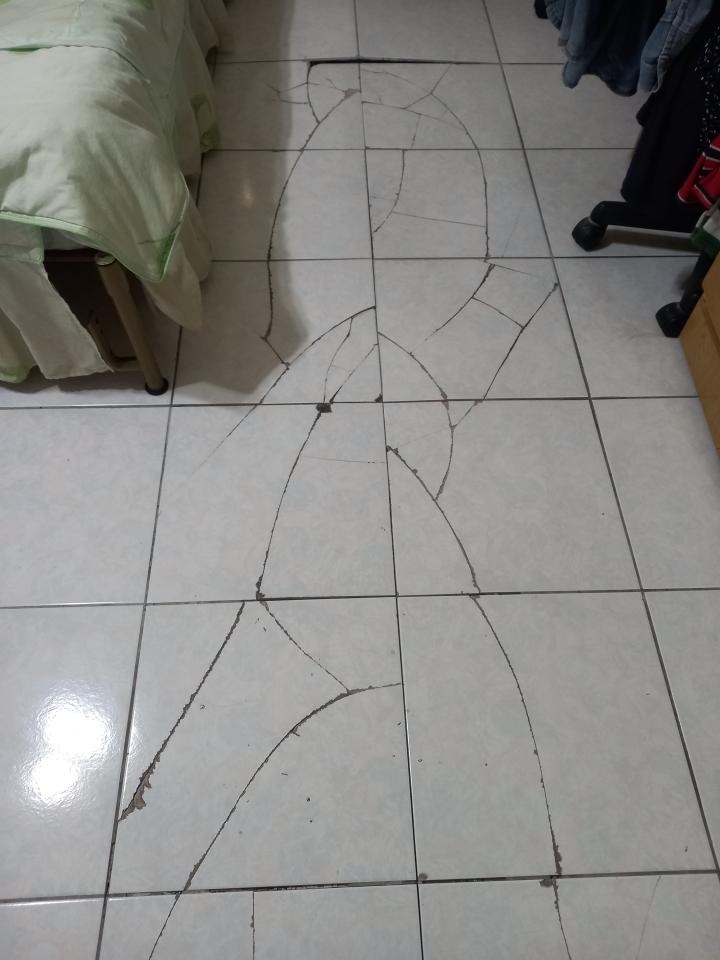 地板維修案件圖片 地板維修案件圖片