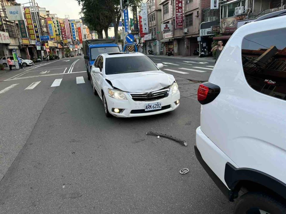 汽車板金烤漆案件圖片