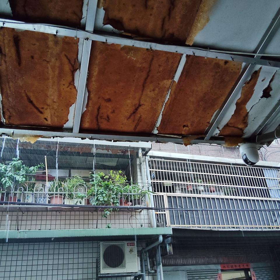 屋簷排水槽施工案件圖片 屋簷排水槽施工案件圖片