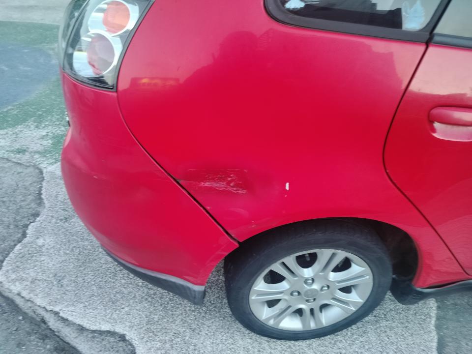 汽車板金烤漆案件圖片